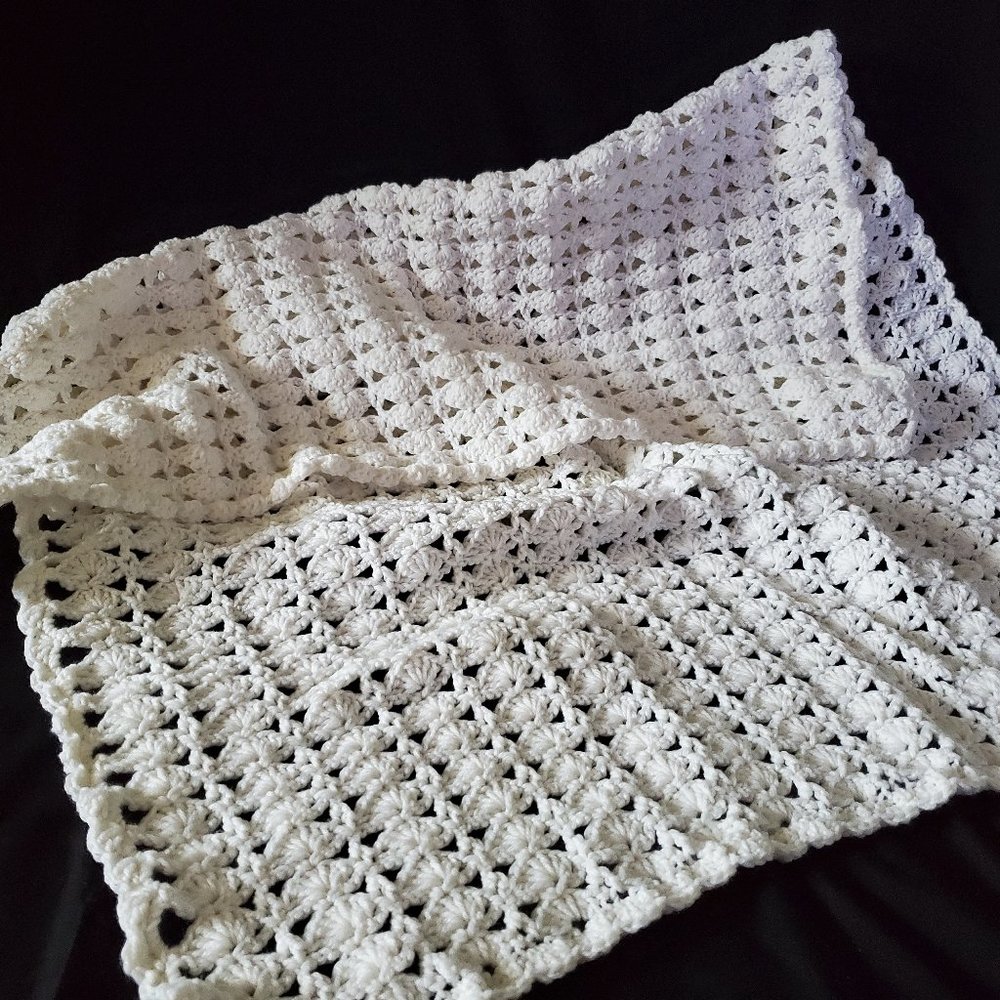 Crochet White Shells Baby Afghan/New
